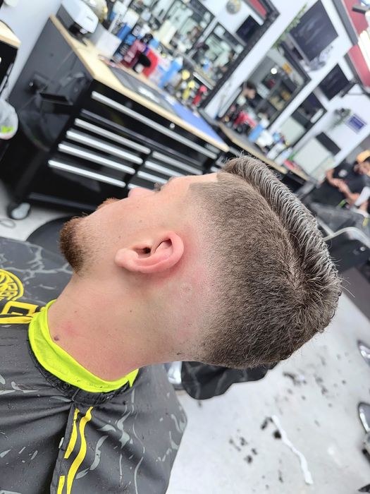 Mid fade with a textured top